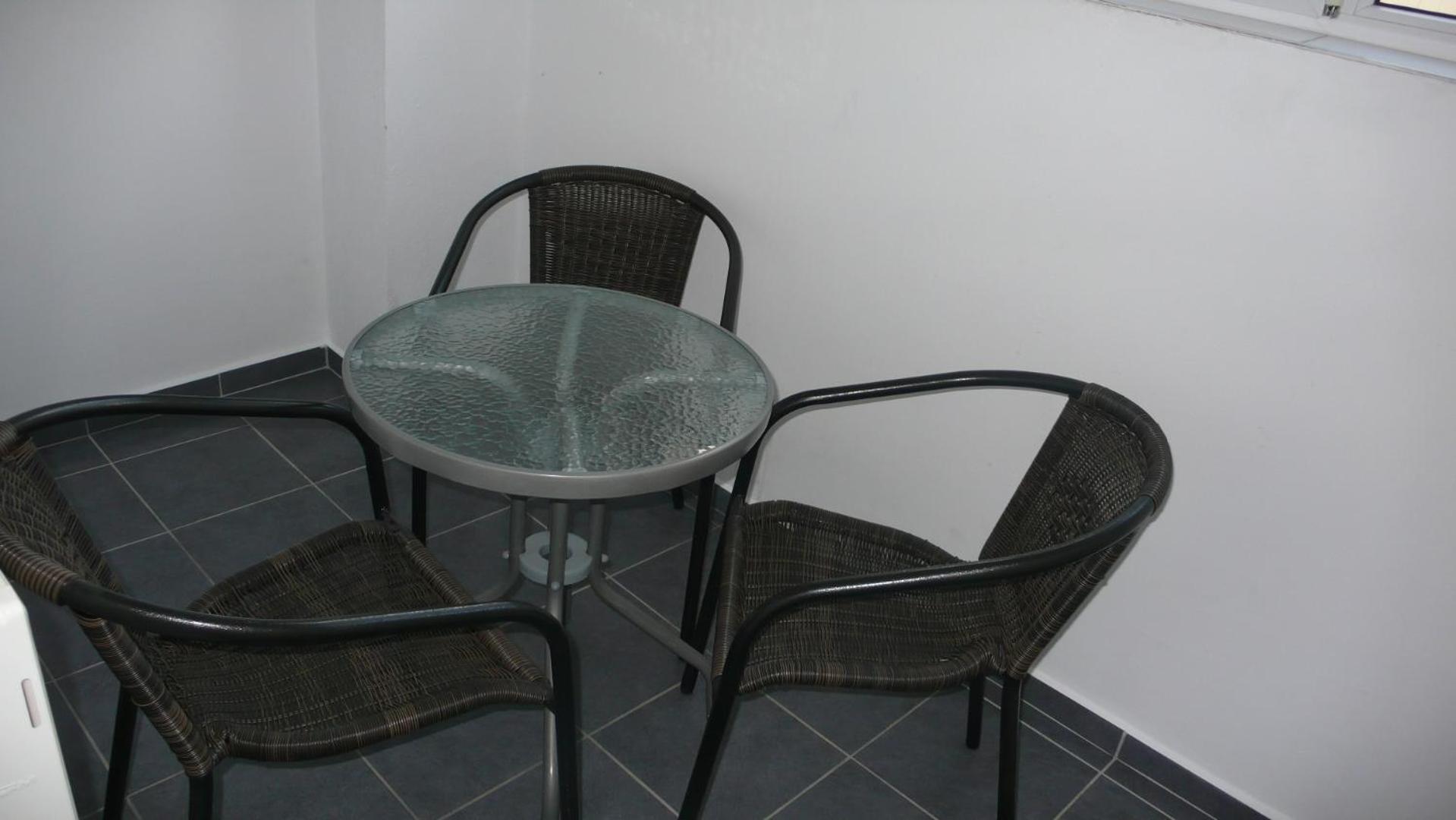 Hotel Uranus Bukarest Exteriör bild